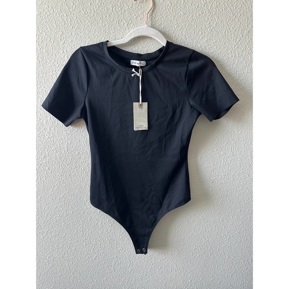 GOOD AMERICAN Scuba Short Sleeve Bodysuit - Picture 7 of 16